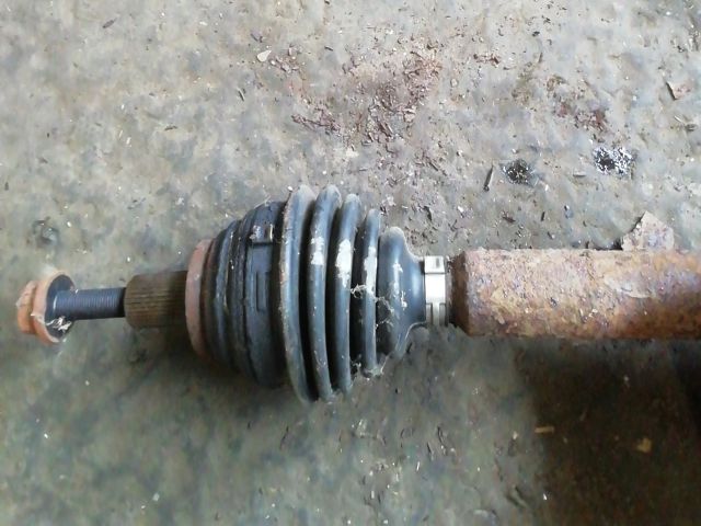 bontott VW TOURAN Jobb Féltengely