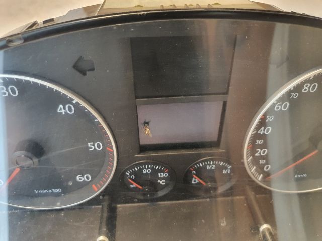 bontott VW TOURAN Kilométeróra