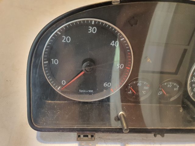 bontott VW TOURAN Kilométeróra