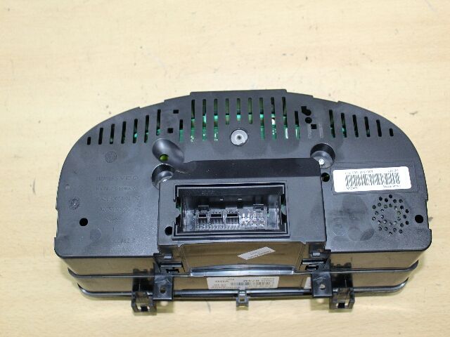 bontott VW TOURAN Kilométeróra