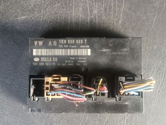 bontott VW TOURAN Komfort Elektronika