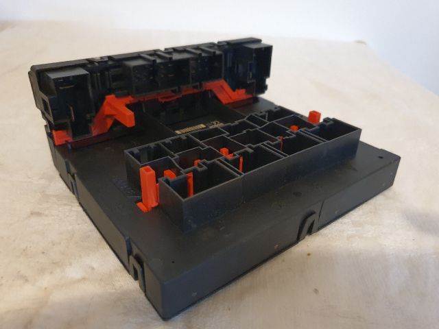 bontott VW TOURAN Komfort Elektronika