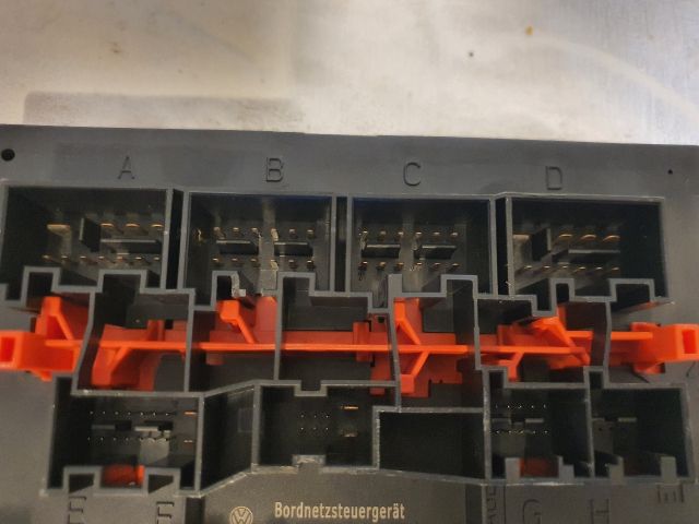 bontott VW TOURAN Komfort Elektronika