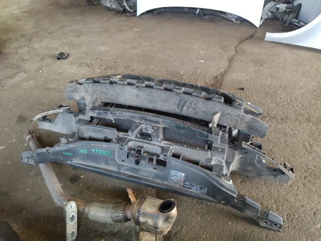 bontott VW TOURAN Komplett Homlokfal (Részeivel)