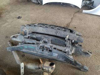 bontott VW TOURAN Komplett Homlokfal (Részeivel)