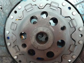 bontott VW TOURAN Kuplung Szett (Szerkezet, Tárcsa)