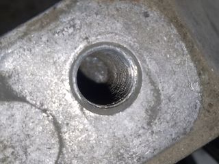 bontott VW TOURAN Motor Tartó Bak (Fém)