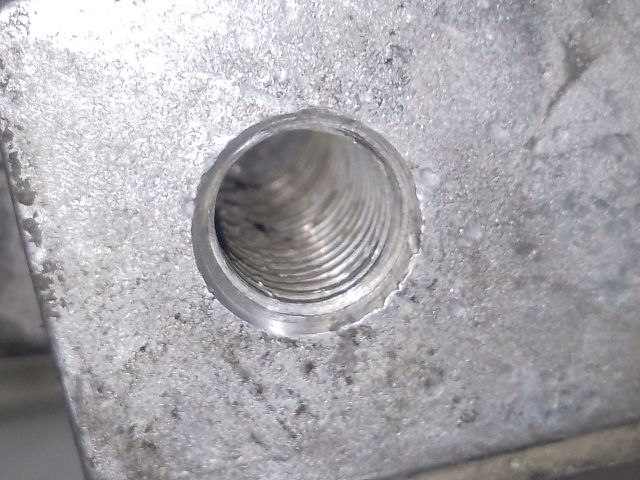 bontott VW TOURAN Motor Tartó Bak (Fém)