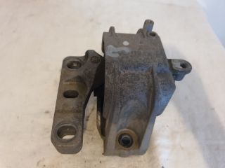 bontott VW TOURAN Motor Tartó Bak Jobb