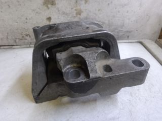 bontott VW TOURAN Motor Tartó Bak Jobb