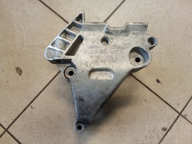 bontott VW TOURAN Motor Tartó Bak (Pozíciófüggetlen)