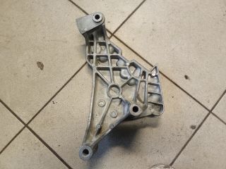 bontott VW TOURAN Motor Tartó Bak (Pozíciófüggetlen)