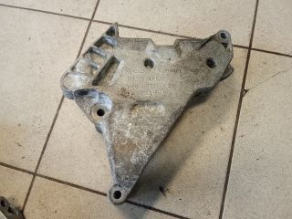 bontott VW TOURAN Motor Tartó Bak (Pozíciófüggetlen)