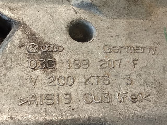 bontott VW TOURAN Motor Tartó Bak (Pozíciófüggetlen)