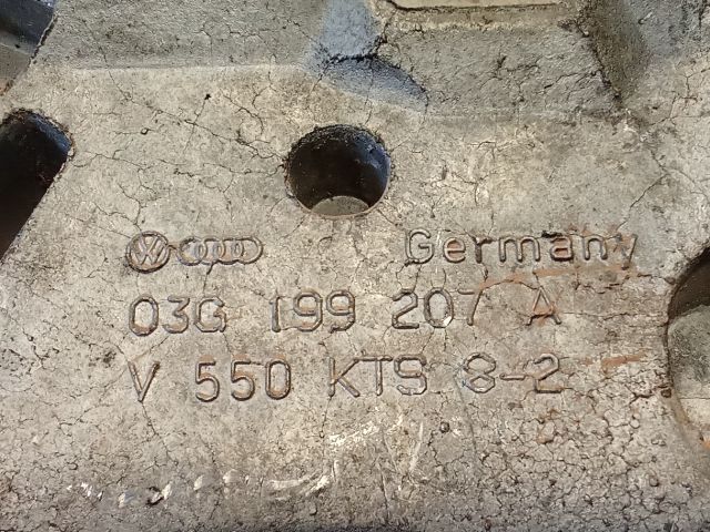 bontott VW TOURAN Motor Tartó Bak (Pozíciófüggetlen)