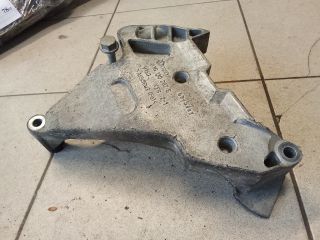 bontott VW TOURAN Motor Tartó Bak (Pozíciófüggetlen)