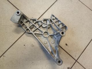 bontott VW TOURAN Motor Tartó Bak (Pozíciófüggetlen)