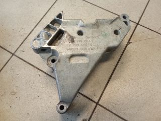 bontott VW TOURAN Motor Tartó Bak (Pozíciófüggetlen)