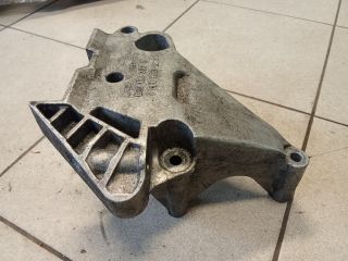 bontott VW TOURAN Motor Tartó Bak (Pozíciófüggetlen)