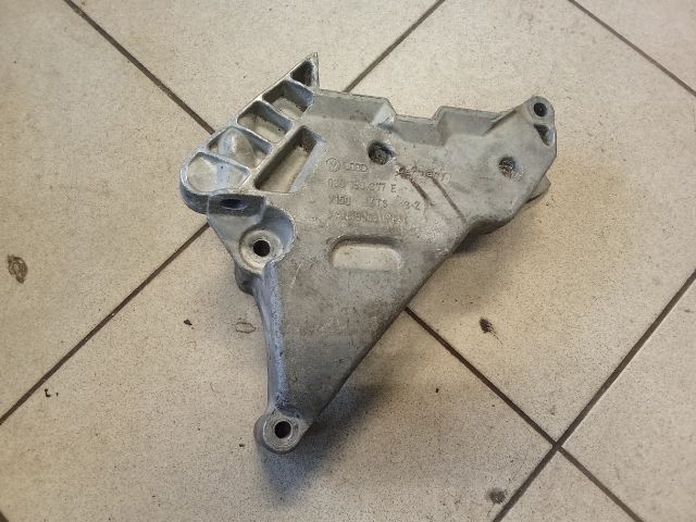 bontott VW TOURAN Motor Tartó Bak (Pozíciófüggetlen)