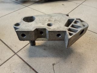 bontott VW TOURAN Motor Tartó Bak (Pozíciófüggetlen)