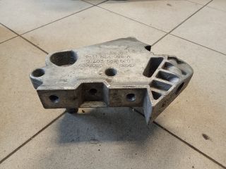 bontott VW TOURAN Motor Tartó Bak (Pozíciófüggetlen)