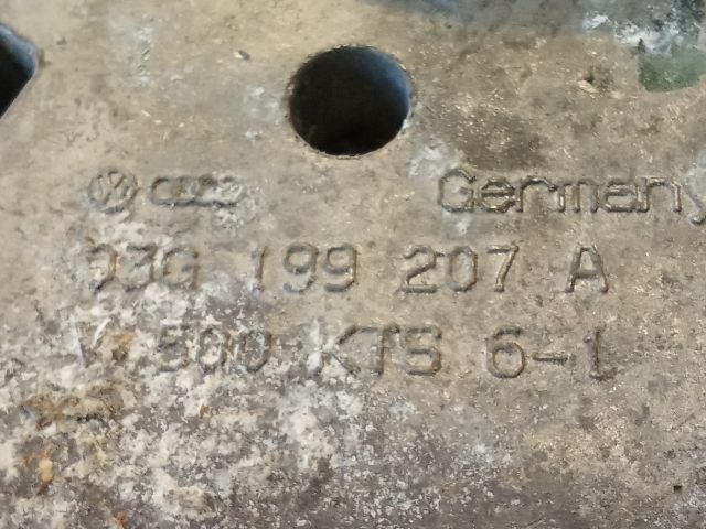 bontott VW TOURAN Motor Tartó Bak (Pozíciófüggetlen)