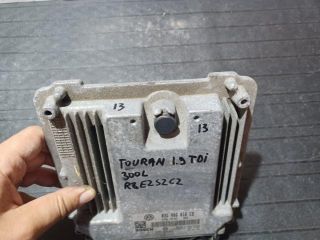 bontott VW TOURAN Motorvezérlő