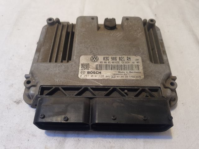 bontott VW TOURAN Motorvezérlő