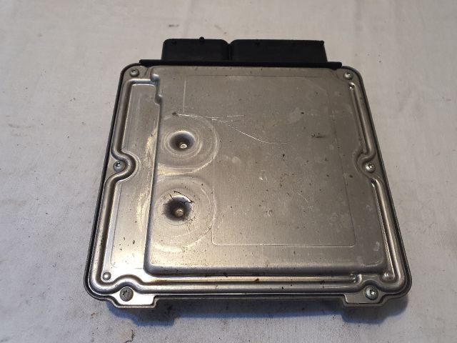 bontott VW TOURAN Motorvezérlő