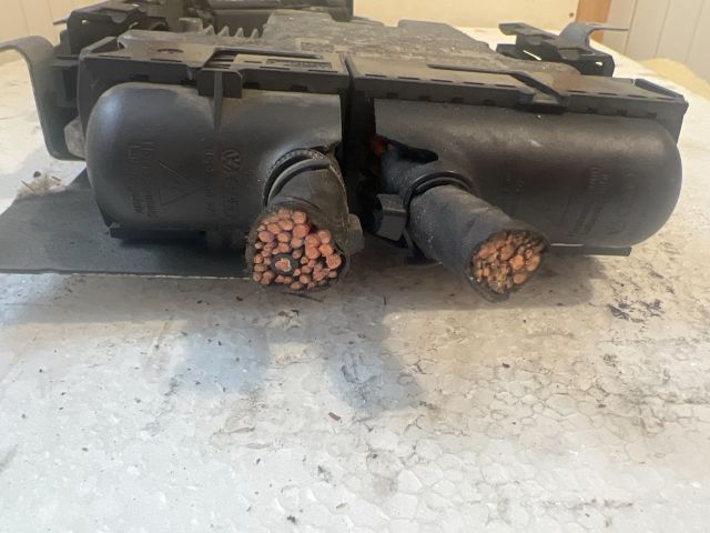 bontott VW TOURAN Motorvezérlő