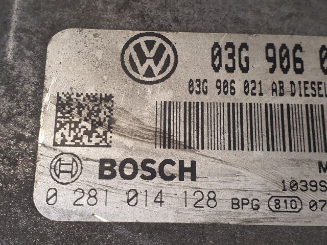 bontott VW TOURAN Motorvezérlő