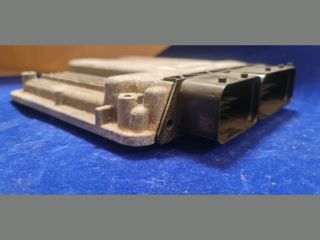 bontott VW TOURAN Motorvezérlő