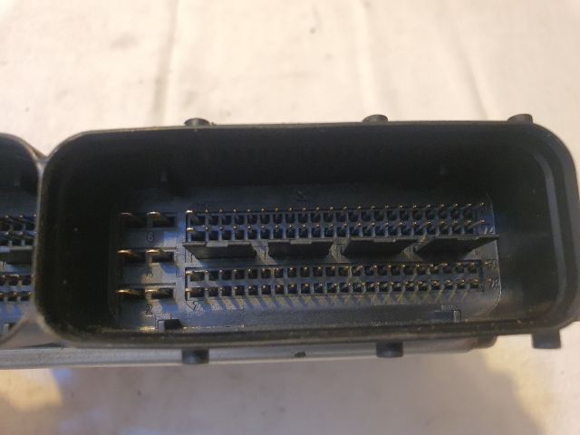 bontott VW TOURAN Motorvezérlő