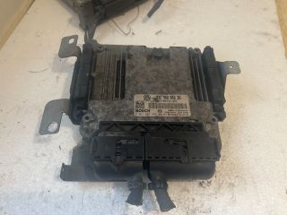 bontott VW TOURAN Motorvezérlő