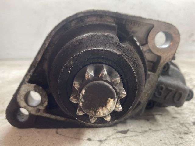 bontott VW TOURAN Önindító