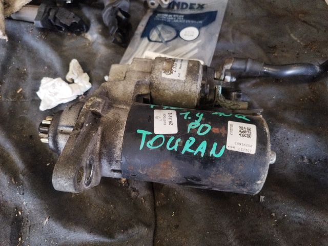 bontott VW TOURAN Önindító