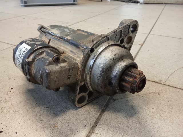 bontott VW TOURAN Önindító