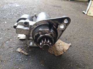 bontott VW TOURAN Önindító