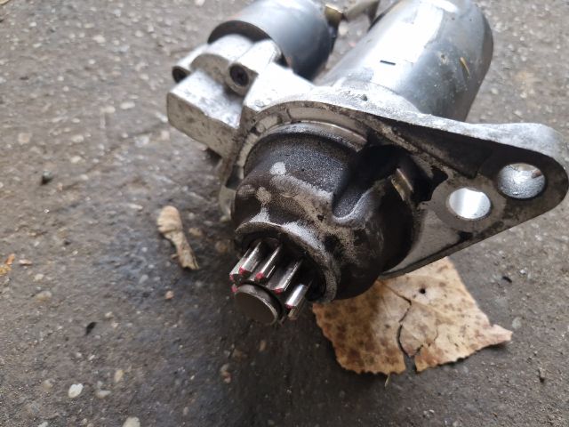 bontott VW TOURAN Önindító