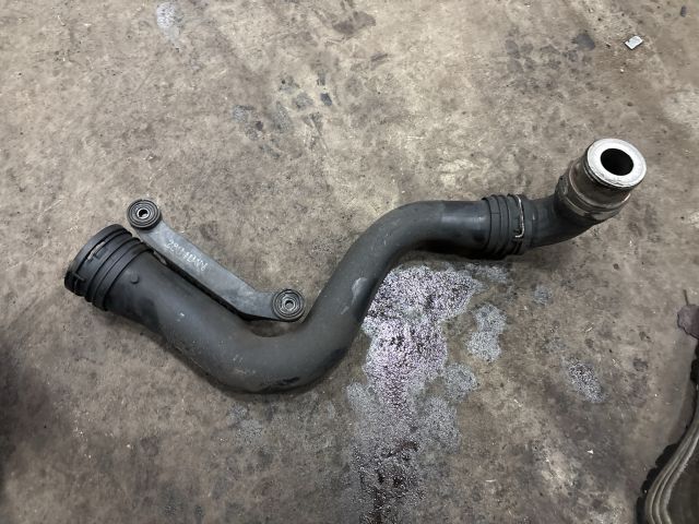 bontott VW TOURAN Turbócső