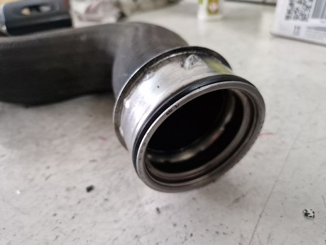 bontott VW TOURAN Turbócső