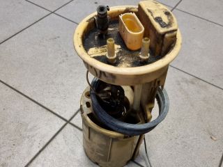 bontott VW TOURAN Üzemanyag Szivattyú