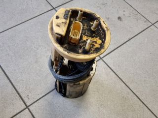 bontott VW TOURAN Üzemanyag Szivattyú