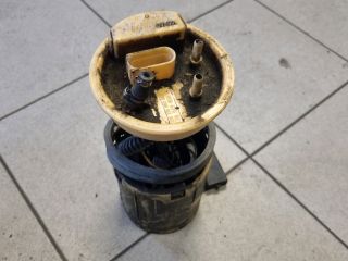 bontott VW TOURAN Üzemanyag Szivattyú