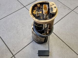 bontott VW TOURAN Üzemanyag Szivattyú