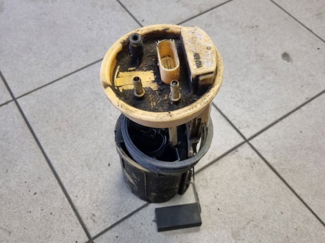 bontott VW TOURAN Üzemanyag Szivattyú