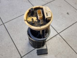 bontott VW TOURAN Üzemanyag Szivattyú