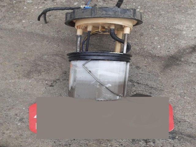 bontott VW TOURAN Üzemanyag Szivattyú