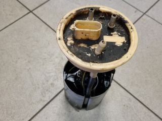 bontott VW TOURAN Üzemanyag Szivattyú